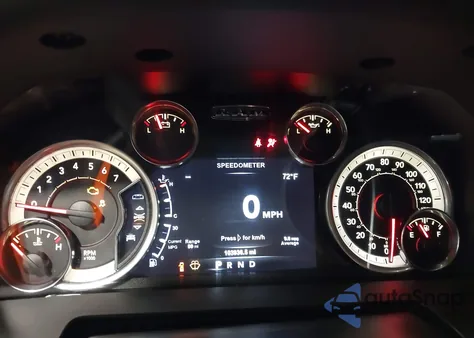 2018 Ram 2500 Laramie 4X4 6'4 Box из США, поврежденный, VIN 3C6UR5NJ4JG102654